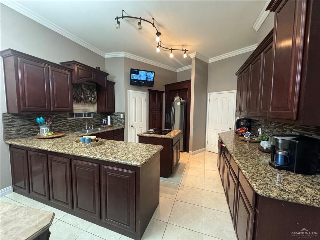 Photo 8 of 103 Ciro Drive
