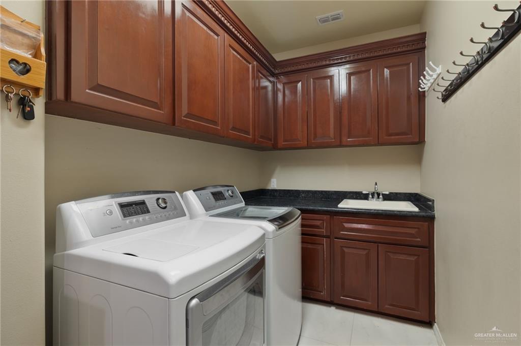 Photo 18 of 2309 Rhin Drive