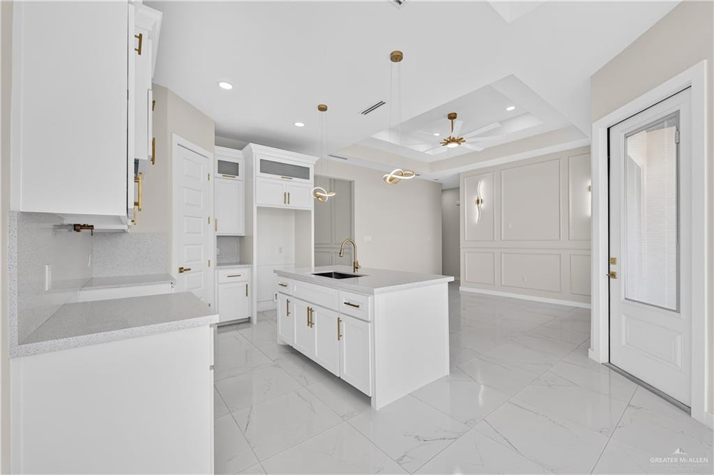 Photo 8 of 325 Barcelona Drive