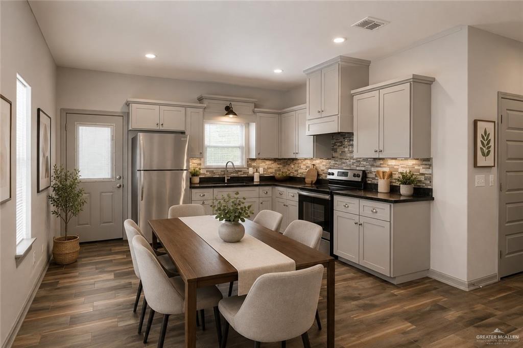 Photo 4 of 5800 Nightingale Avenue #1