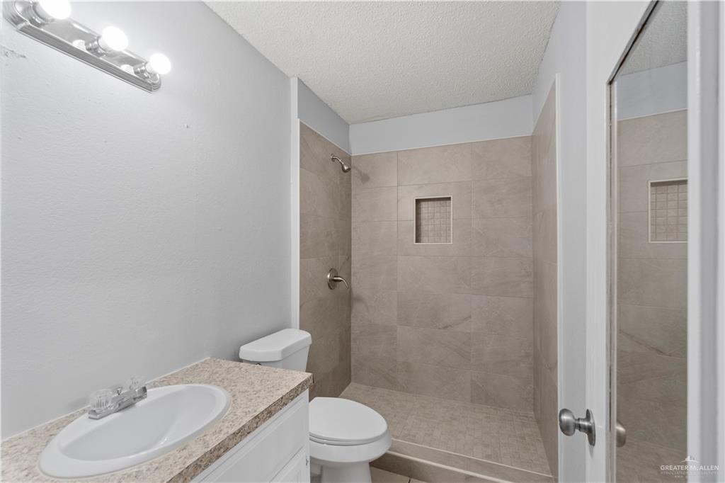 Photo 9 of 1701 McIntyre Street #6