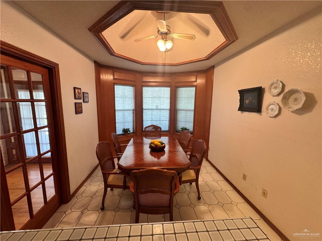 Photo 8 of 608 Jackson Avenue
