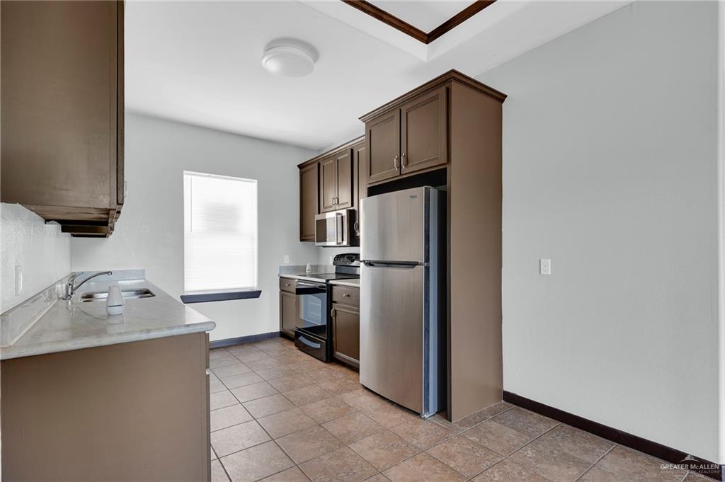 Photo 4 of 801 Daffodil Avenue #1