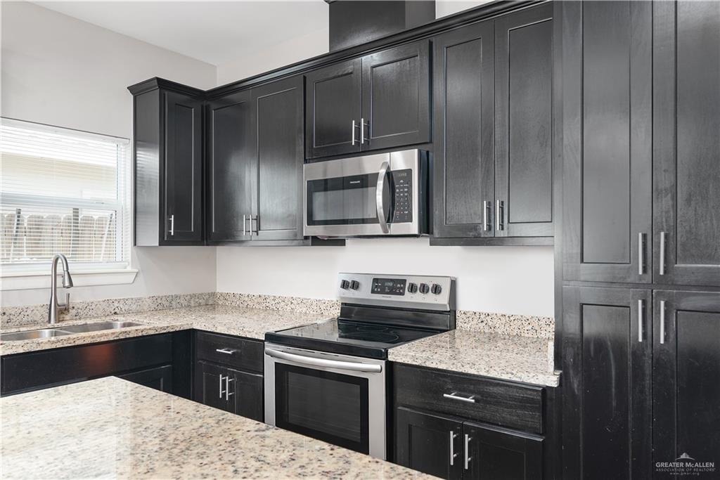 Photo 9 of 515 Downing Avenue