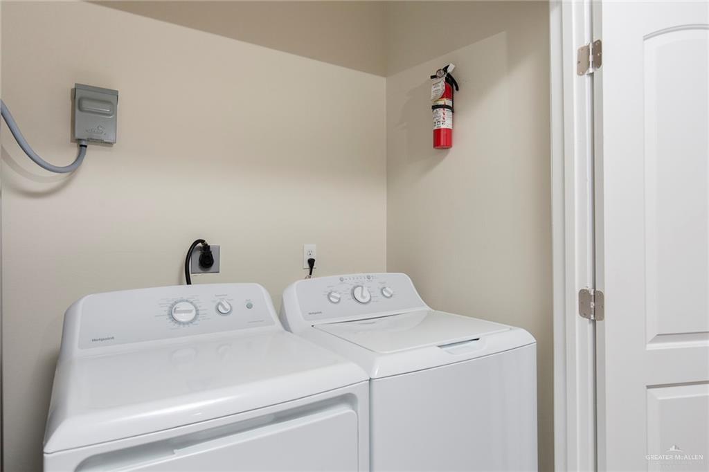 Photo 8 of 1710 Cortlandt Street