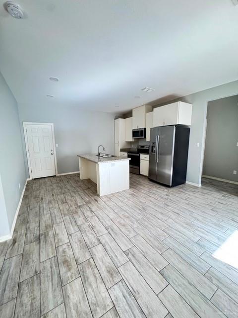 Photo 3 of 1304 Heritage Drive #4