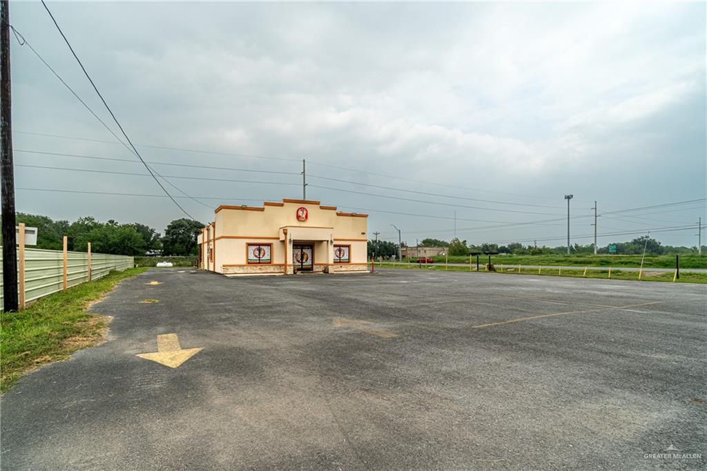 Photo 3 of 4951 Fm 493
