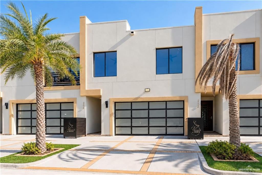 Photo 1 of 208 Canary Avenue, McAllen