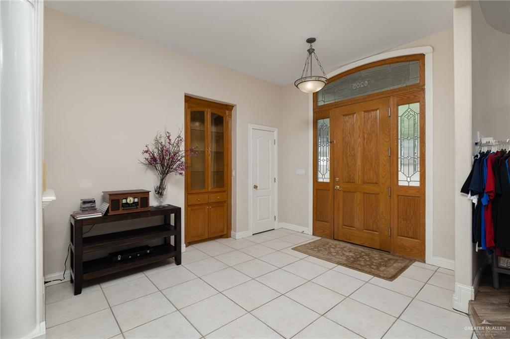 Photo 2 of 6205 29th Lane