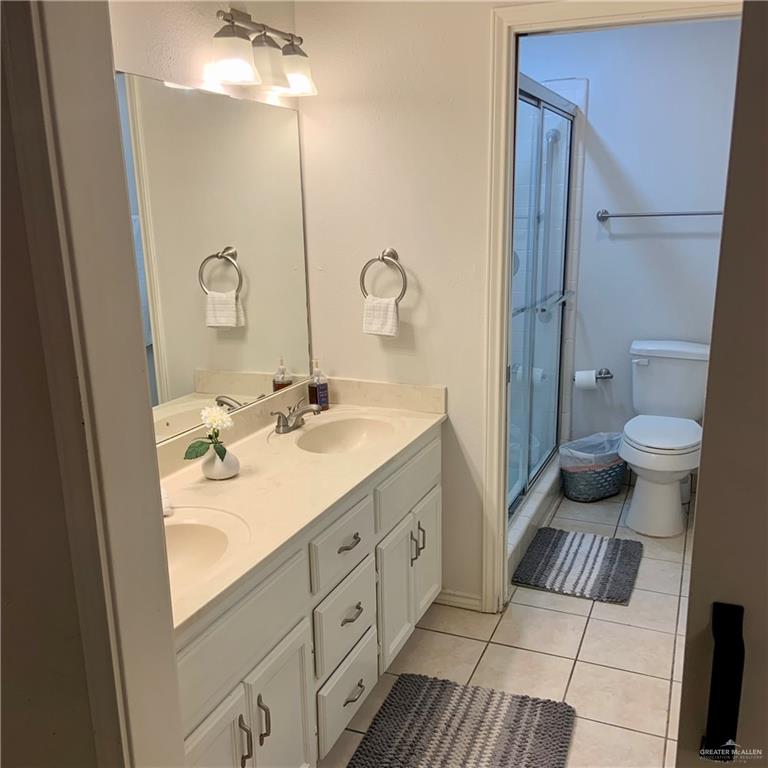 Photo 17 of 2105 Cynthia Street #D104