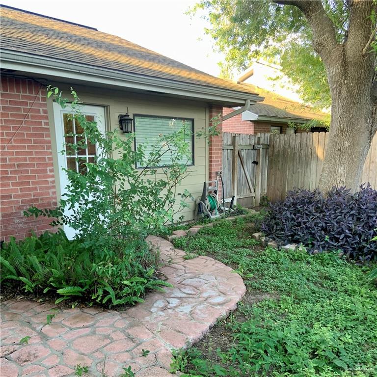 Photo 21 of 2105 Cynthia Street #D104