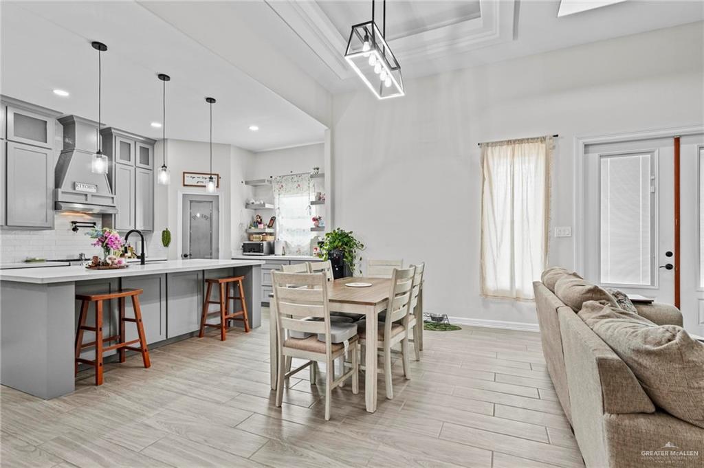 Photo 2 of 23247 Uresti Road