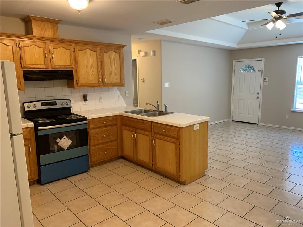 Photo 4 of 304 19th Street