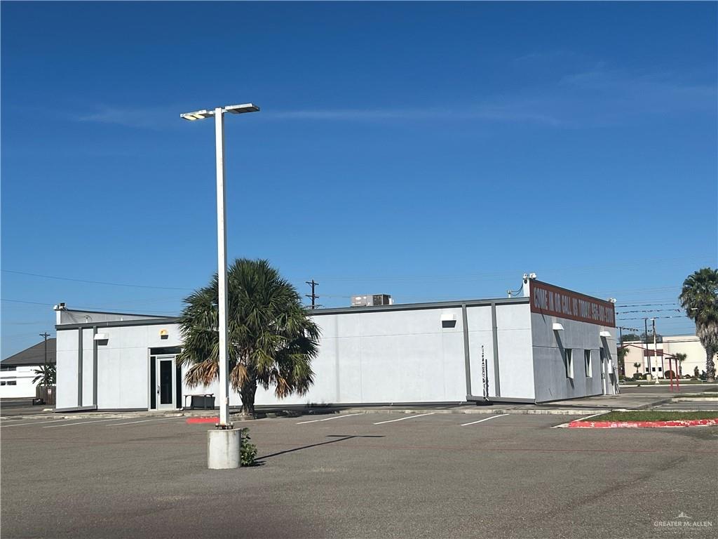 Photo 11 of 1140 Alton Gloor Boulevard