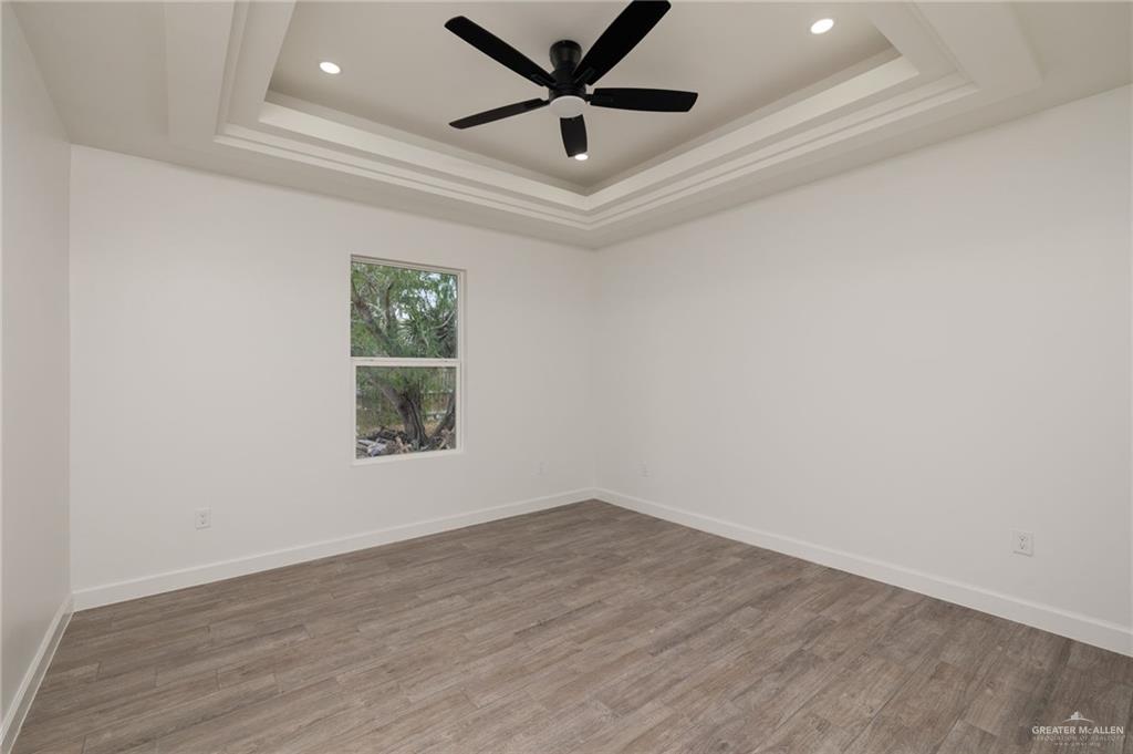 Photo 10 of 1005 Dove Avenue