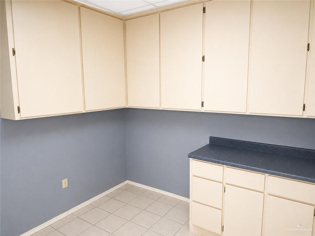 Photo 7 of 204 Palmview Drive