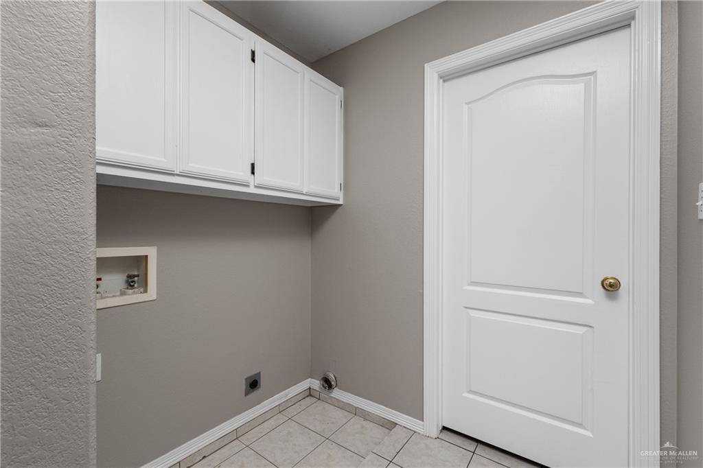 Photo 12 of 1801 Midlane Drive