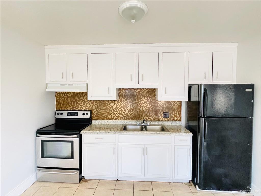 Photo 13 of 1002 Miller Avenue