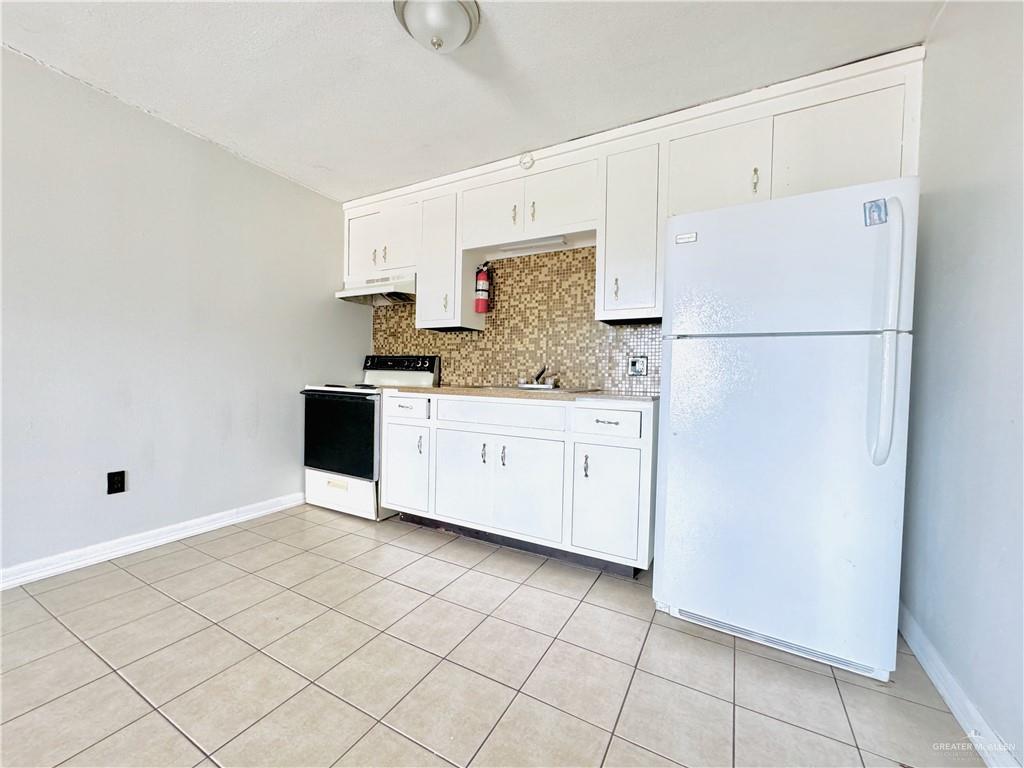 Photo 18 of 1002 Miller Avenue