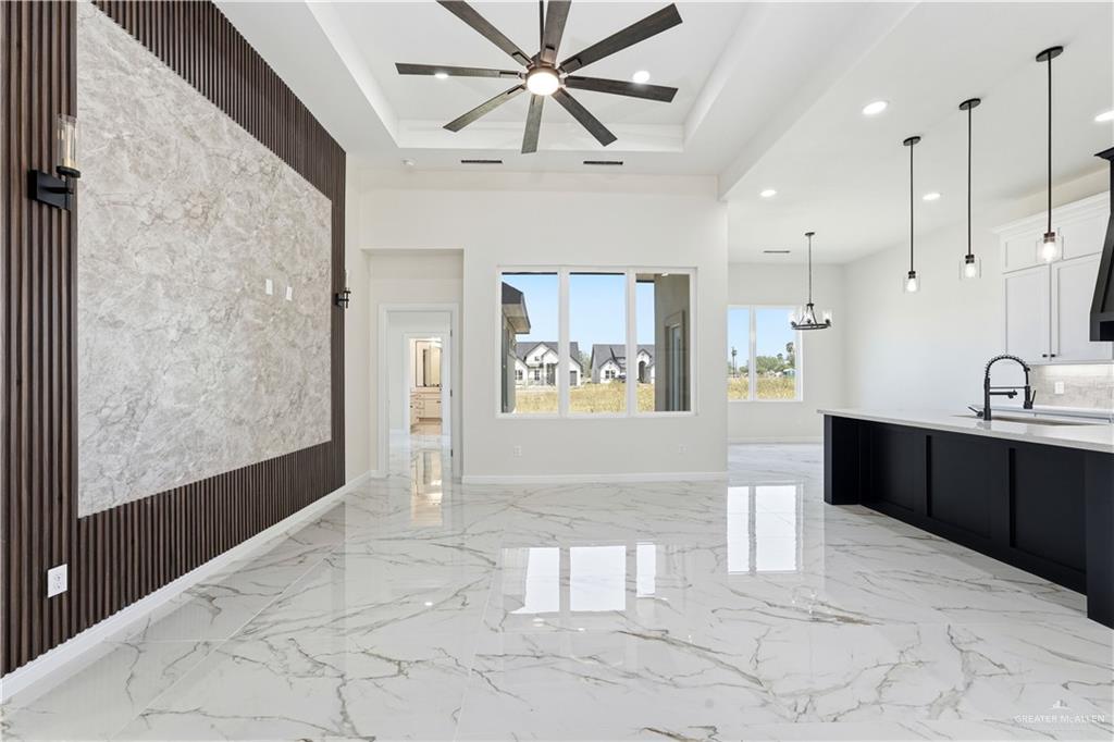 Photo 4 of 5708 Gira Del Sol Street