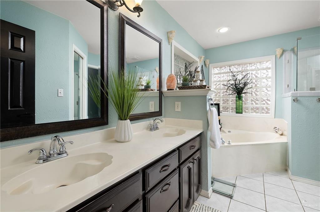 Photo 18 of 421 Savannah Drive