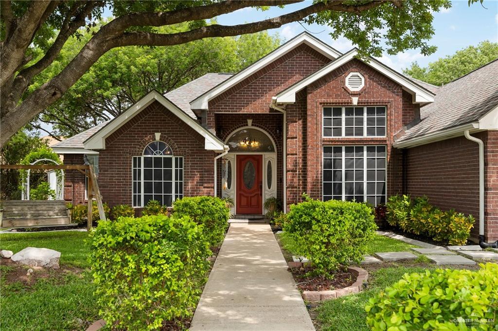 Photo 2 of 421 Savannah Drive