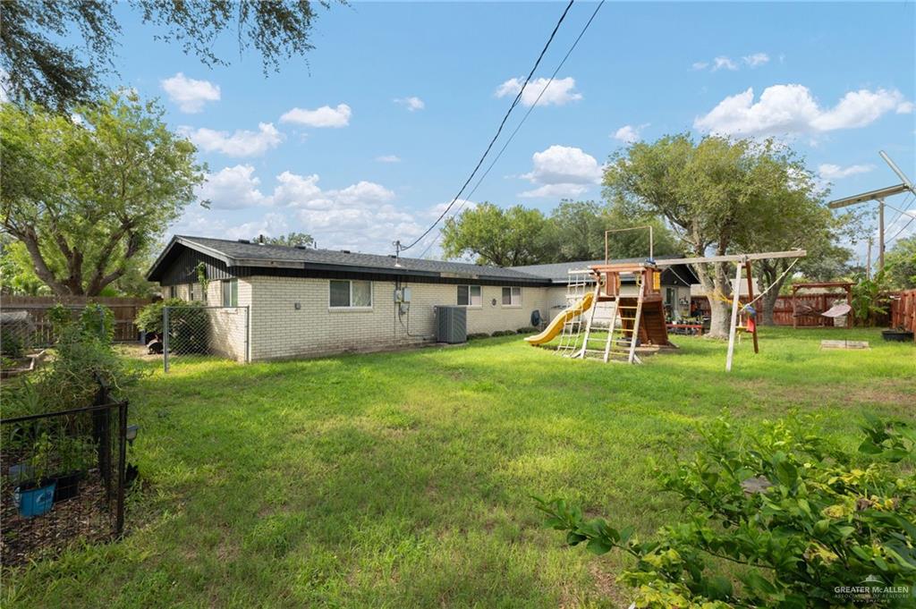 Photo 15 of 1124 4th Street