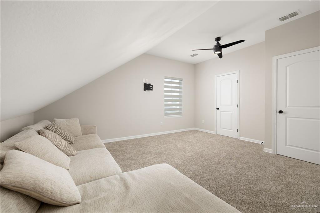 Photo 14 of 527 Hunter Drive