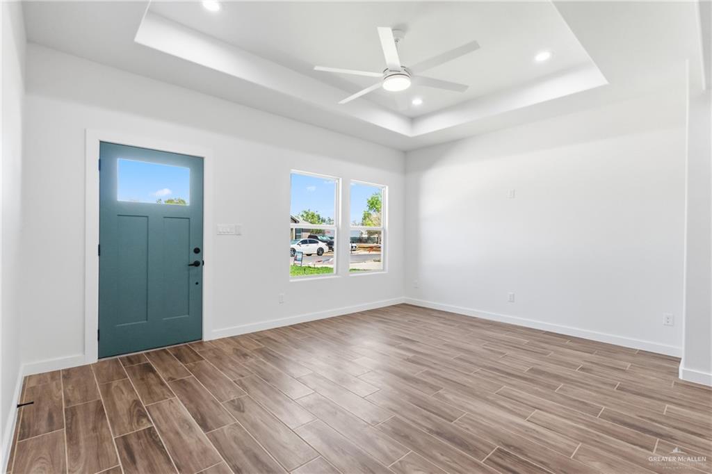 Photo 6 of 1214 Sanchez Street