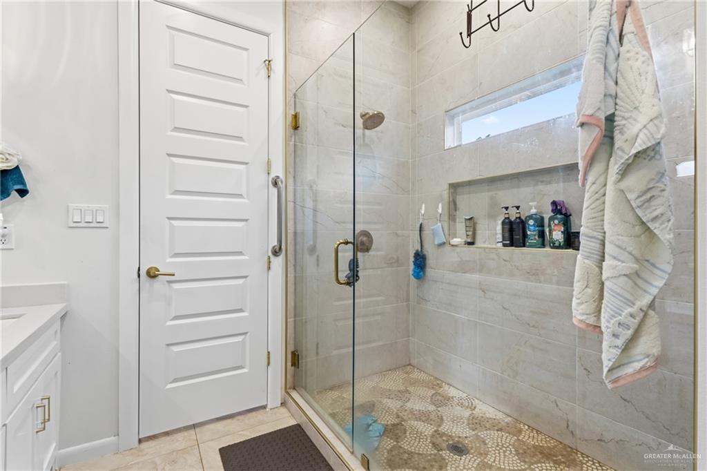 Photo 16 of 3425 Camellia Avenue