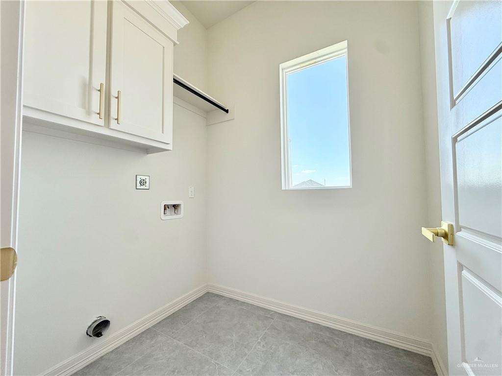 Photo 12 of 902 Dorado Drive