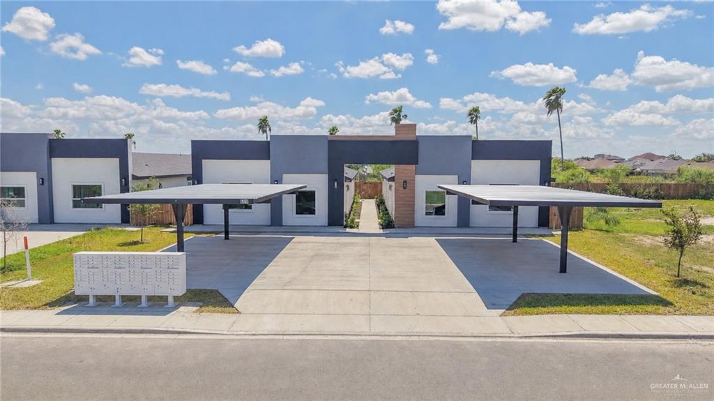 Photo 1 of 609 Buccaneer Drive, Hidalgo