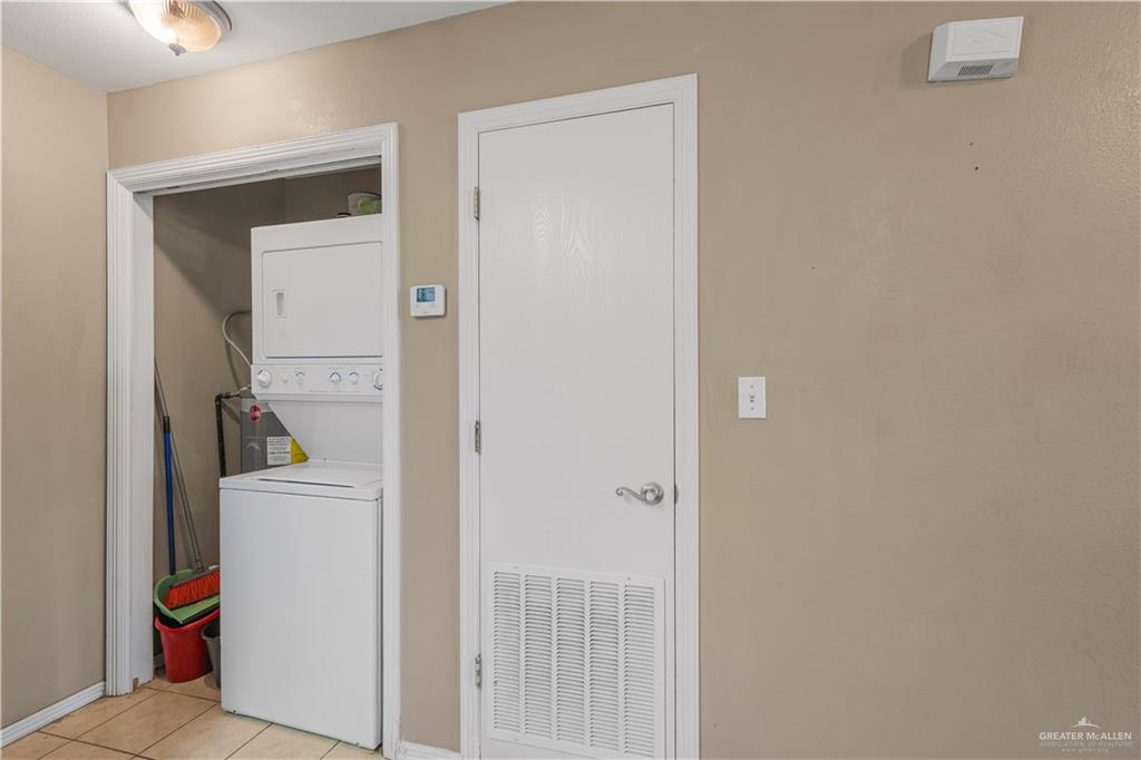 Photo 7 of 1804 Oasis Avenue