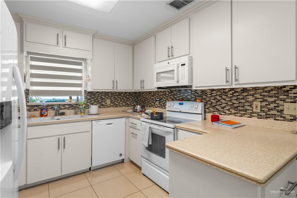 Photo 2 of 1424 Libra Street