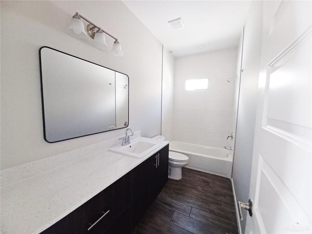 Photo 11 of 906 Starr Road #C