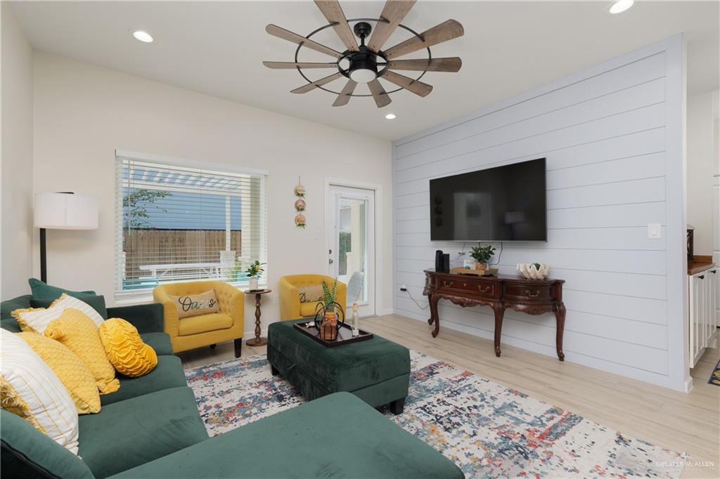 Photo 3 of 115 Marlin Street #B