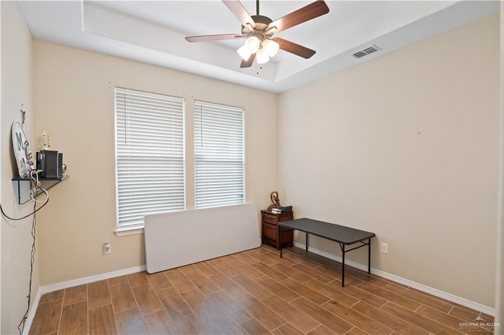 Photo 10 of 428 Gonzalez Street