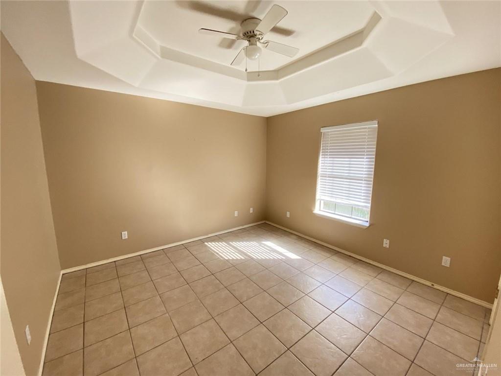 Photo 10 of 4119 La Guardia Lane #4