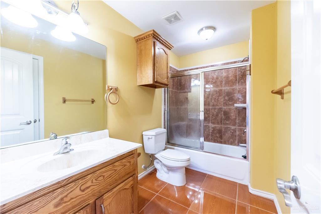 Photo 13 of 2117 Kilgore Avenue