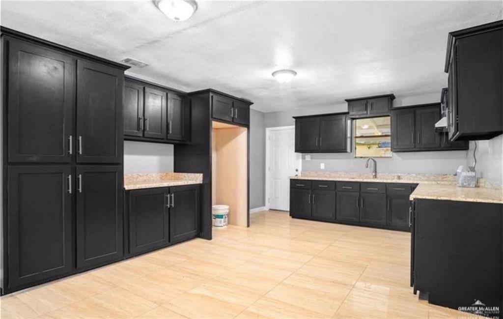 Photo 10 of 3109 Raul Gonzalez Drive