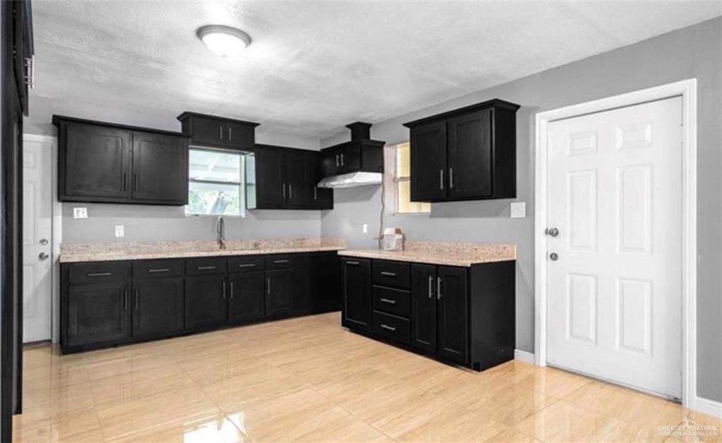 Photo 5 of 3109 Raul Gonzalez Drive