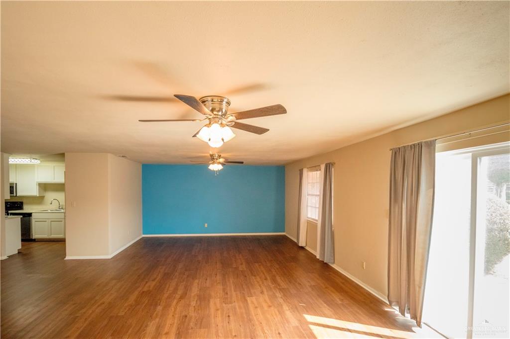 Photo 4 of 601 Hibiscus Avenue #1
