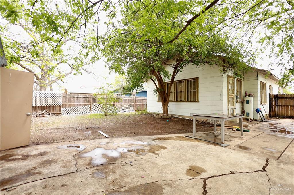 Photo 8 of 1027 Recio Street