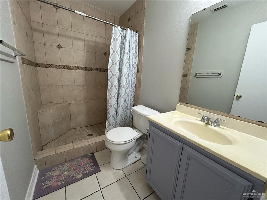 Photo 15 of 521 S Street