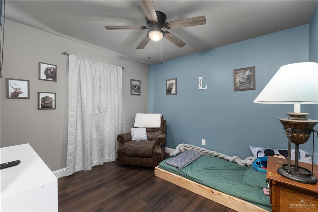 Photo 10 of 206 Salazar Street