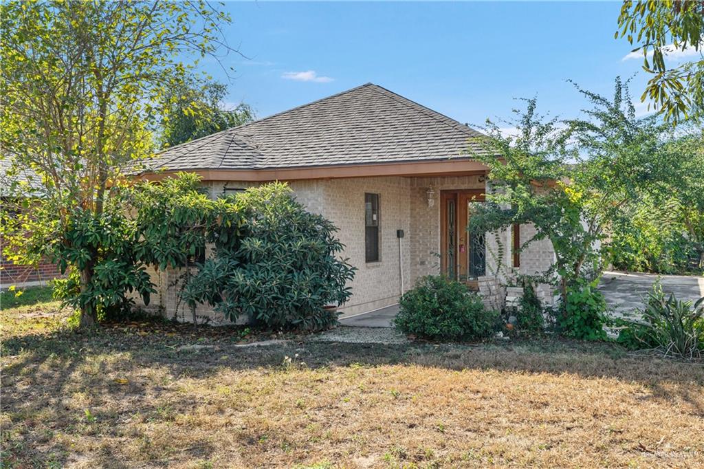 Photo 1 of 1721 Maple Avenue, McAllen