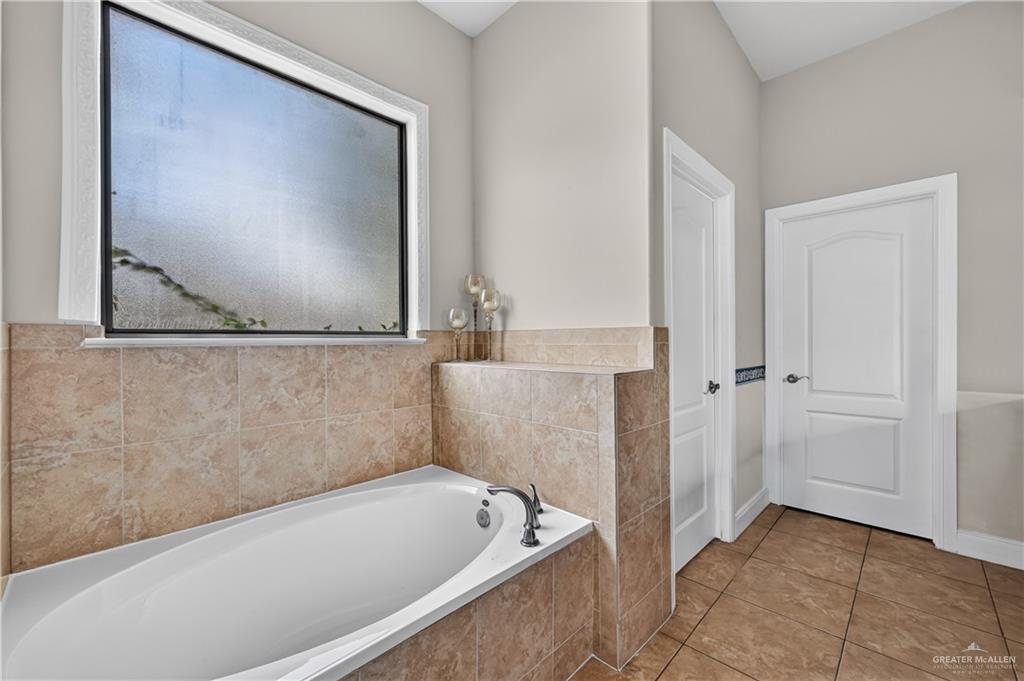 Photo 14 of 3603 Denia Court
