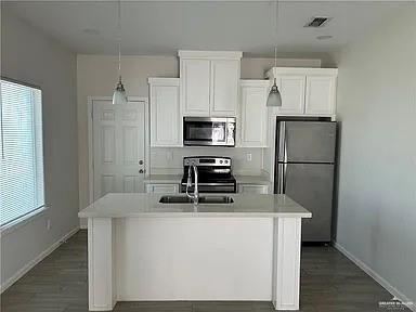 Photo 3 of 5609 Sandpiper Avenue