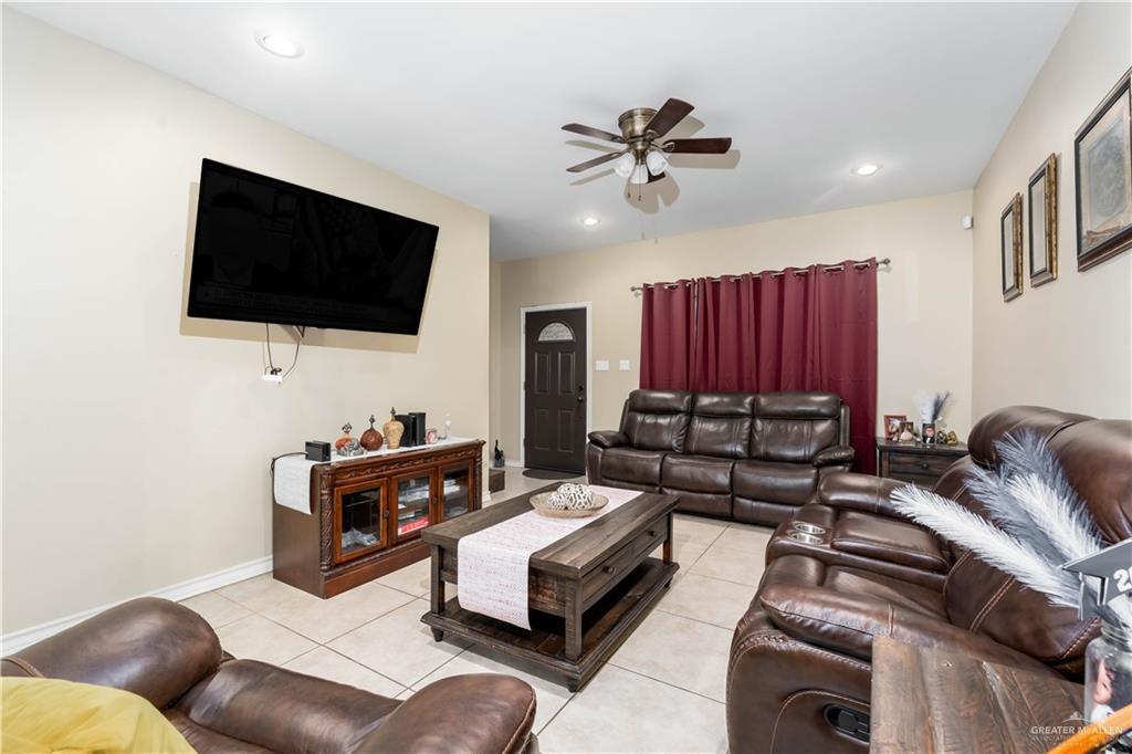 Photo 6 of 2601 Torreon Street