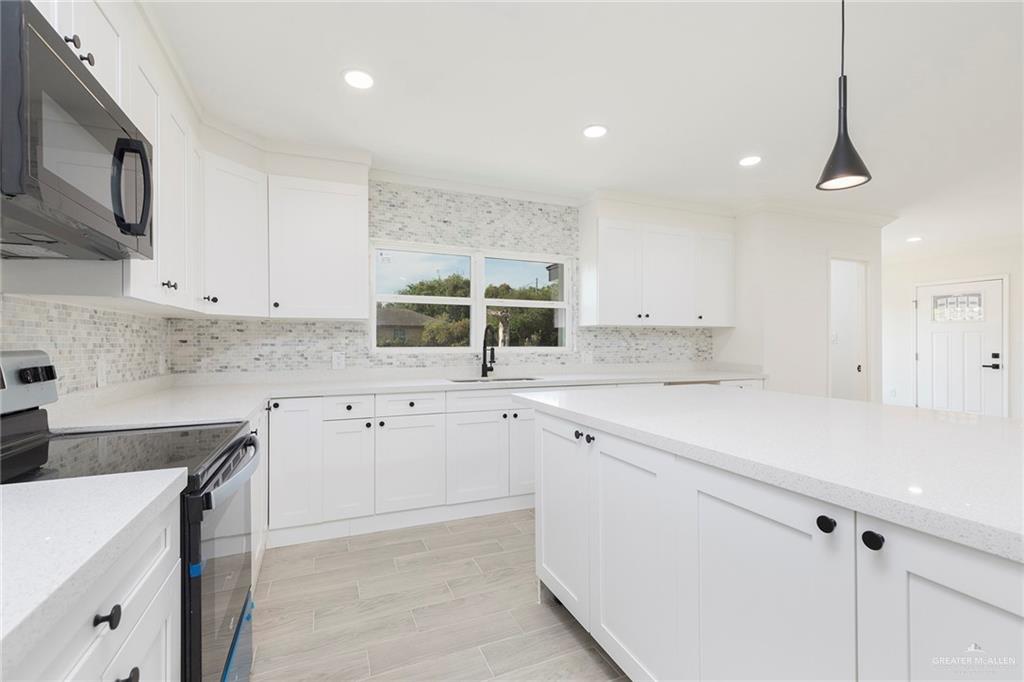 Photo 14 of 412 10th Street